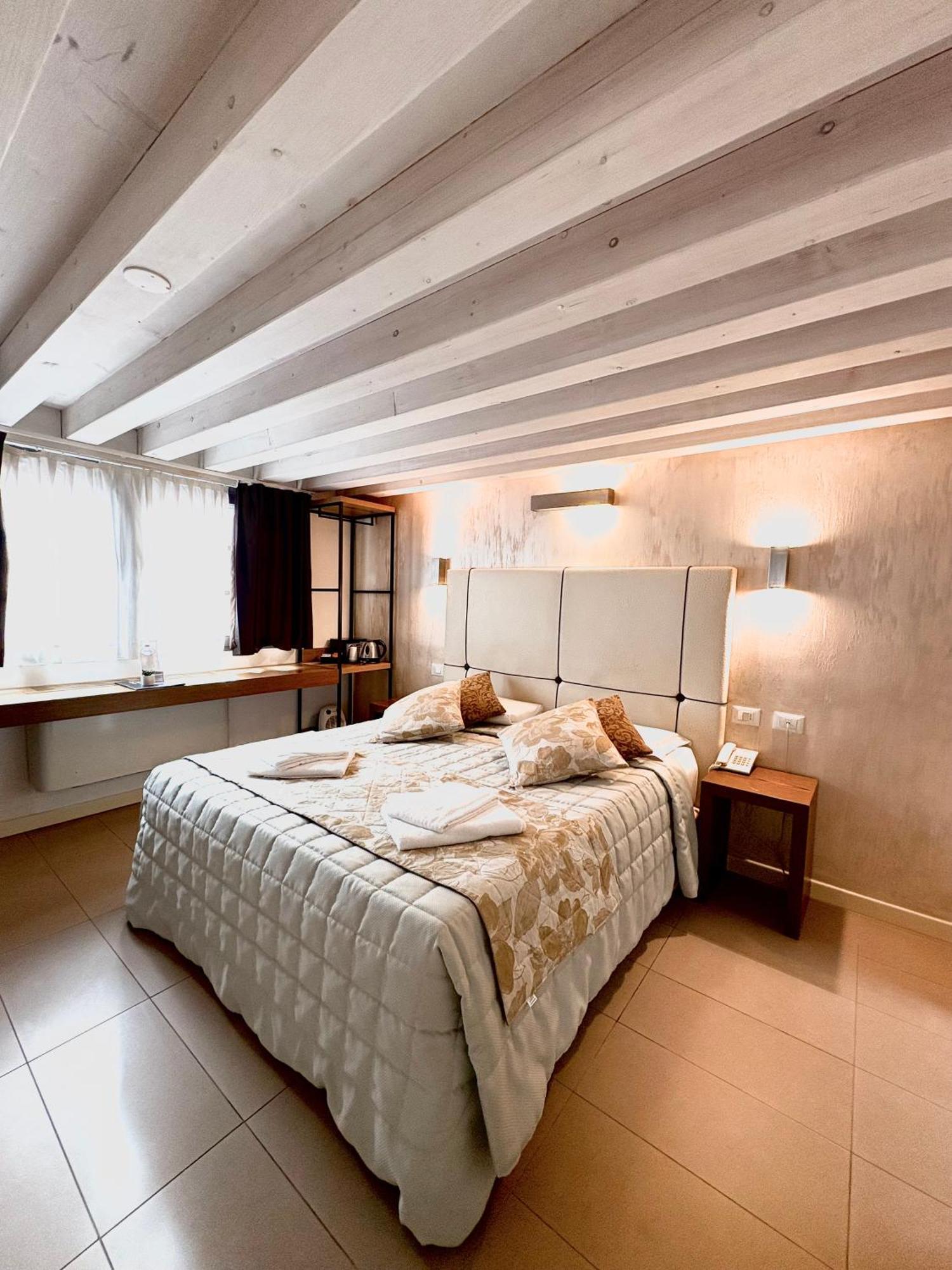 Al Canal Regio - Guest House Venedig Eksteriør billede